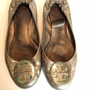 Tory Burch Reva ballet flat metallic gray/silver